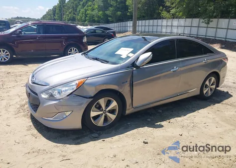 2011 Hyundai Sonata Hybrid from USA, damaged, VIN KMHEC4A4XBA016883